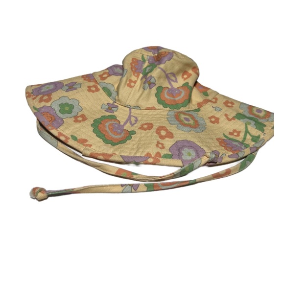 Lack of Color Floral Hat - Picture 3 of 4